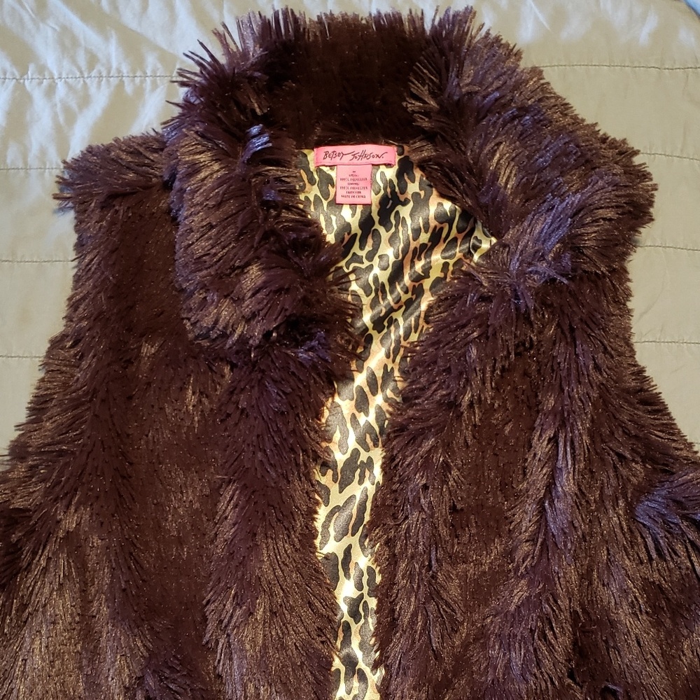 Sleeveless Faux Fur Vest